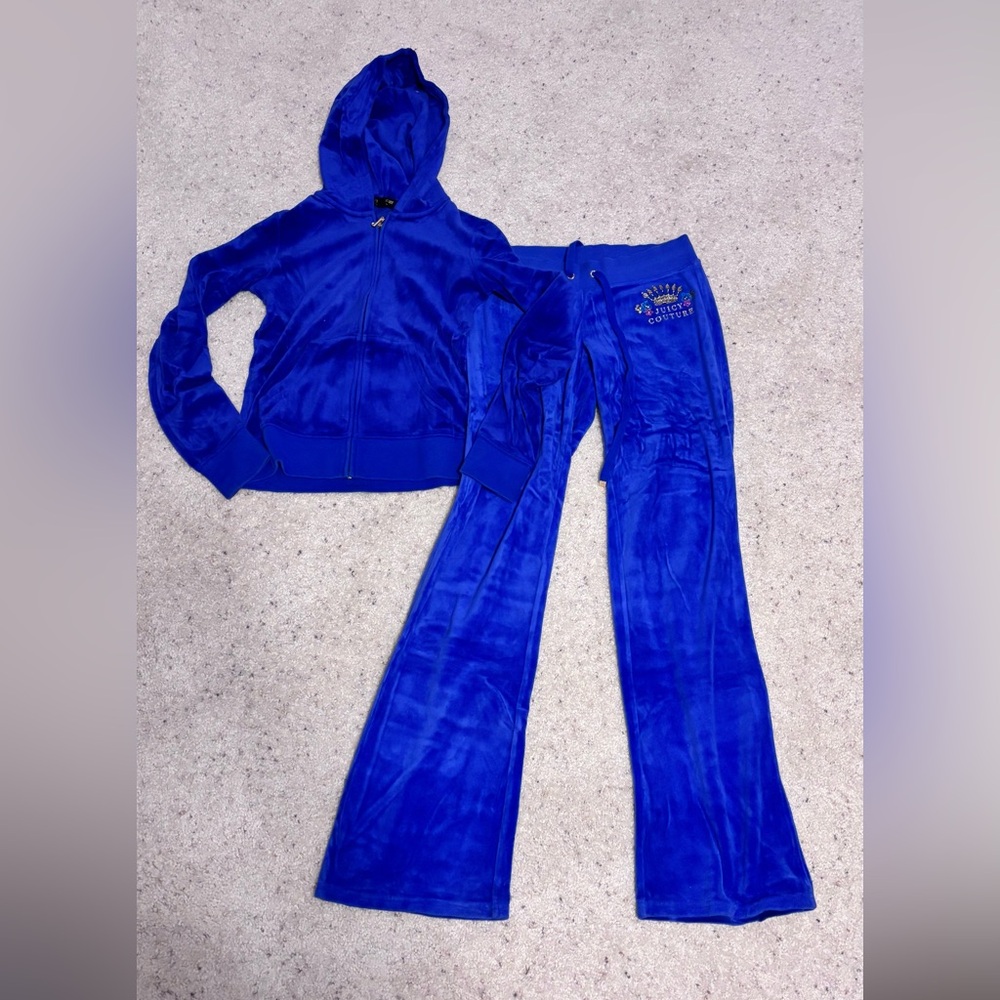 **SOLD** Juicy Couture Women's Royal Blue Velour Jogger Set